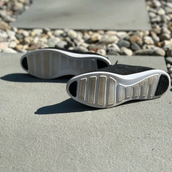 Cole Haan Black Flats - Picture 5 of 6